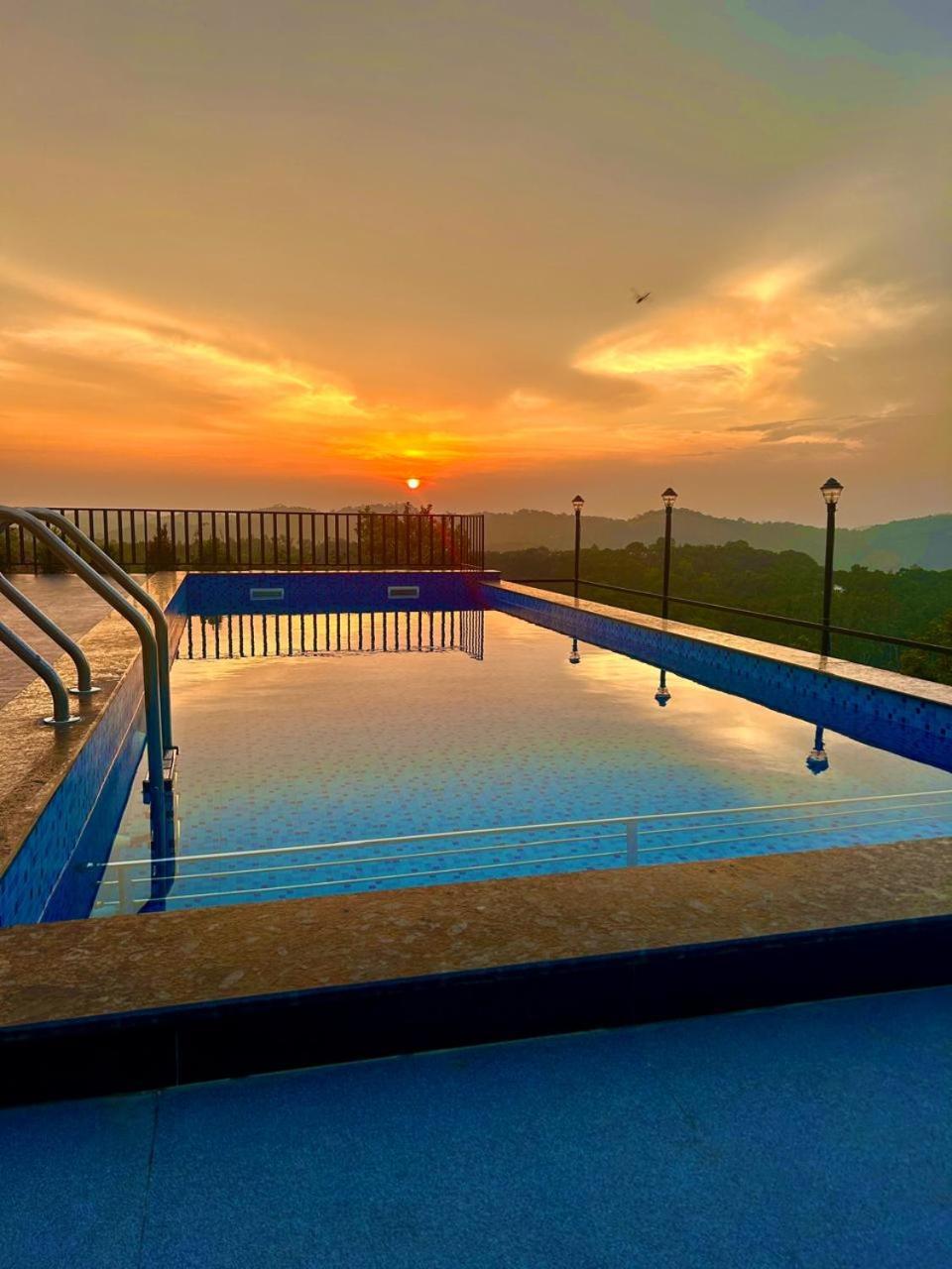 Paadi Holidays Ramakkalmedu Idukki Exterior foto